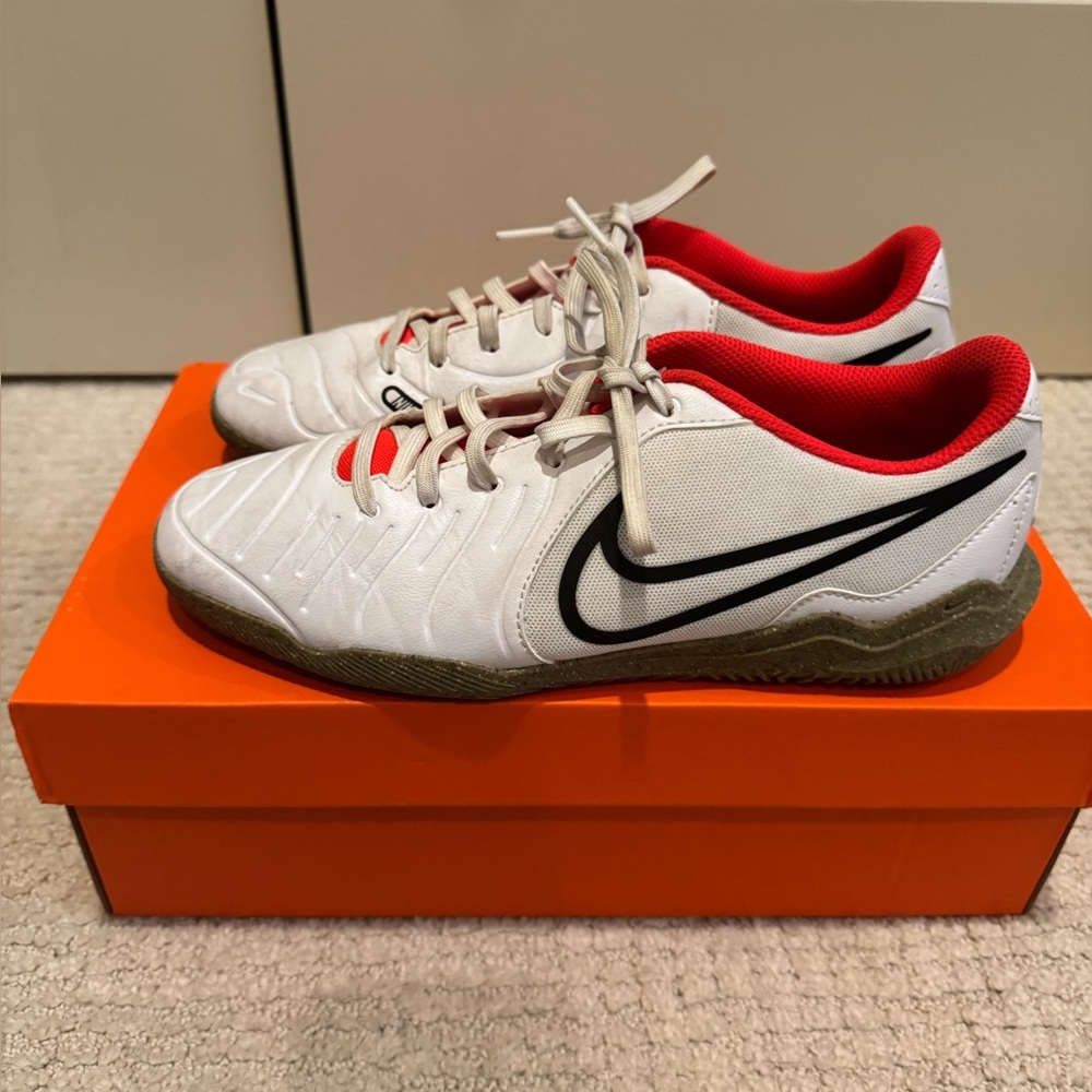 Nike Kids White Sneakers with Red Lining and Black Swoosh